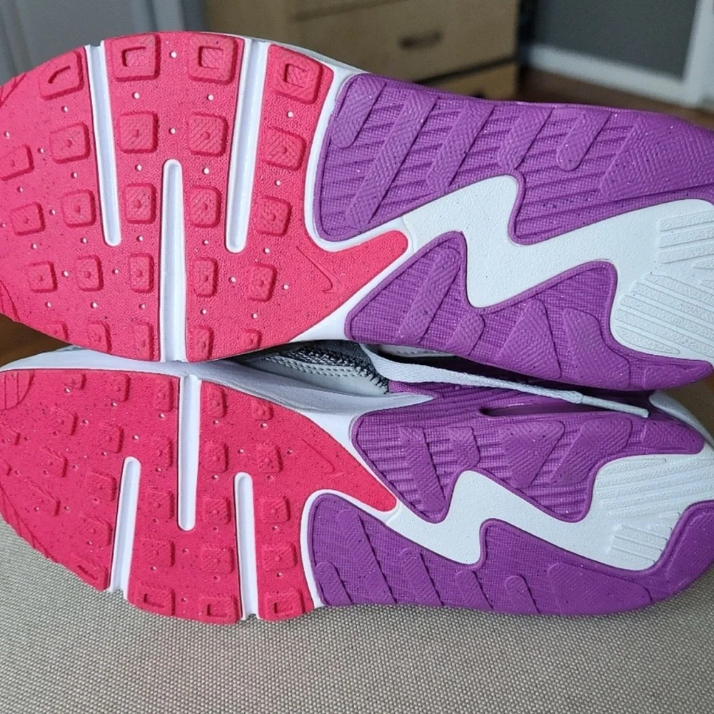 Nike new never
